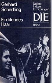 Ein blondes Haar : Kriminalroman